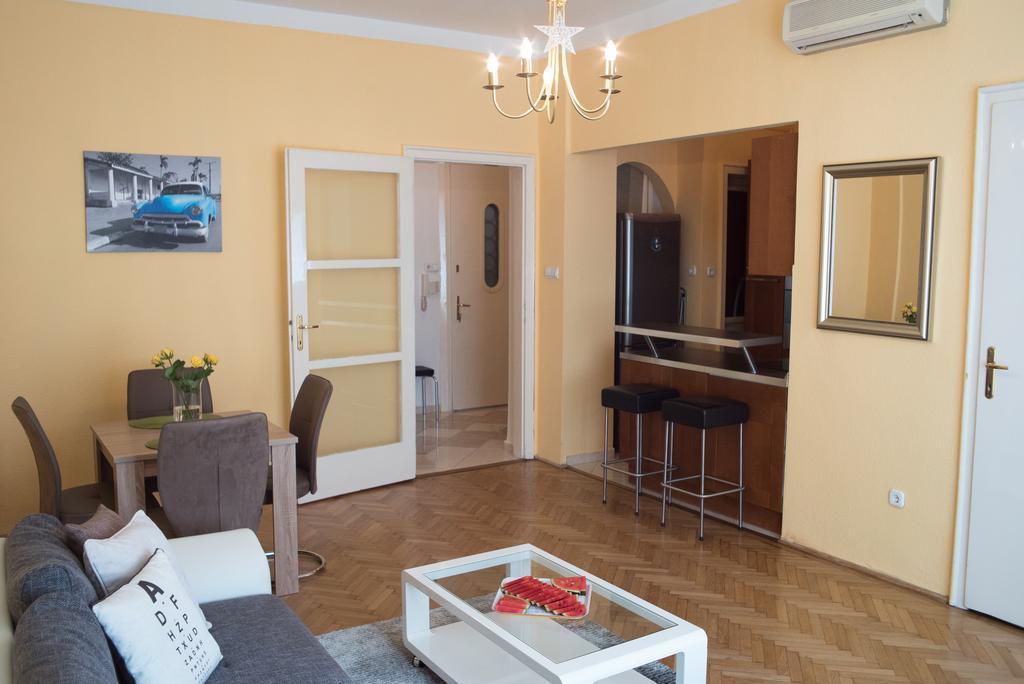 Rebecca Apartment Next To Synagogue Boedapest Buitenkant foto